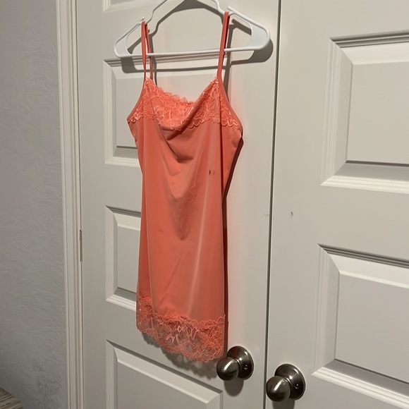 Size -Small - Picture 7 of 7